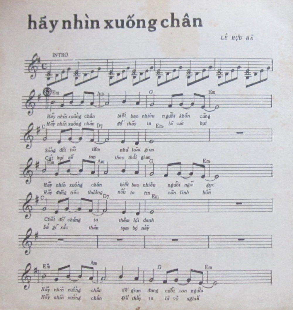 Hay Nhin Xuong Chan-1.jpg